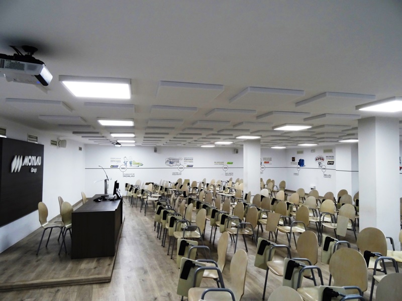 Acondicionamiento Sala de actos – Escuela Monlau Barcelona